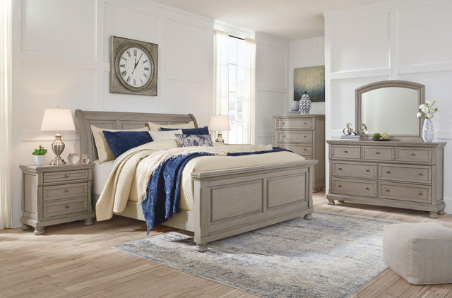 Ashley Lettner - Light Gray - Queen Sleigh Bed - 5 Pc. - Dresser, Mirror, Queen Bed