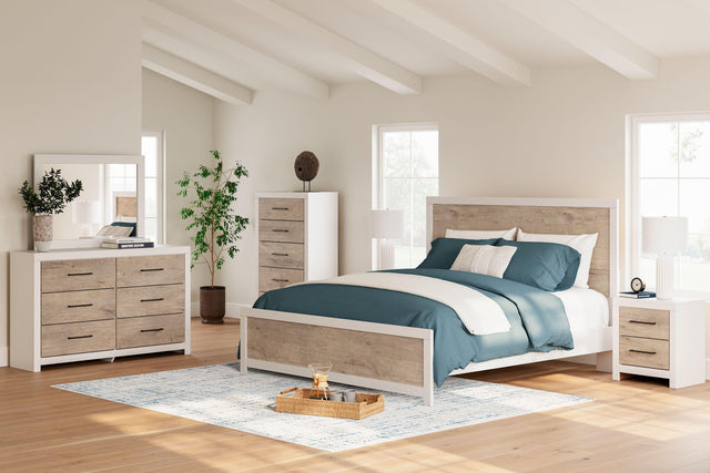 Ashley Charbitt - Two-tone - 4 Pc. - Dresser, Mirror, King Panel Bed